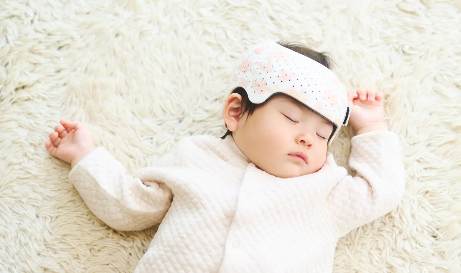 赤ちゃんのヘルメット治療のご案内